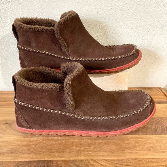 L.L. Bean Suede Shearling Lined Ankle Slippers M8/W9.5 Outdoor Houseshoe Unisex - Picture 1 of 12